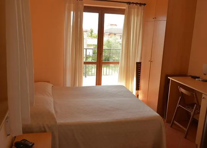 Larus Hotel