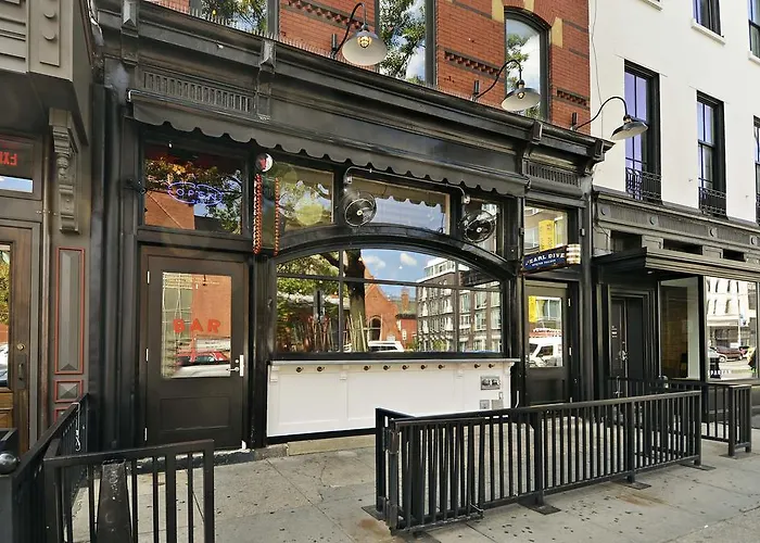 Bridgestreet At Woodward Building