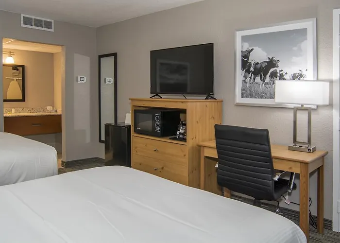 Clarion Inn & Conference Center
