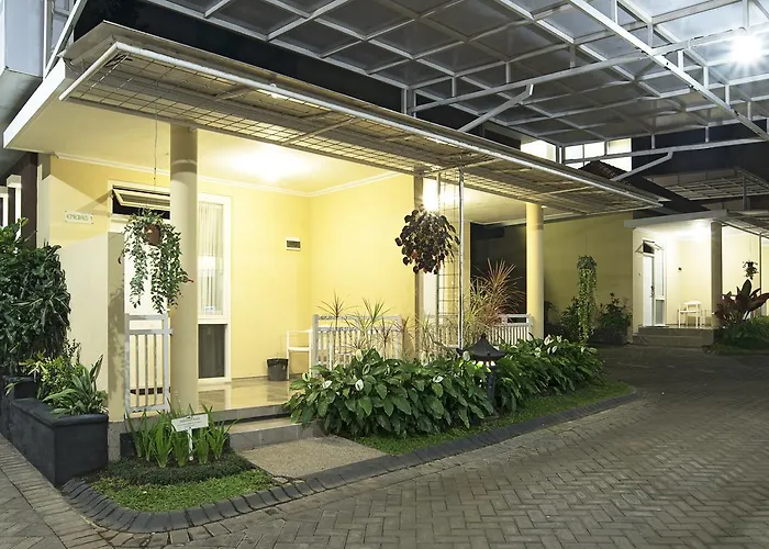Riverstone Hotel & Cottage