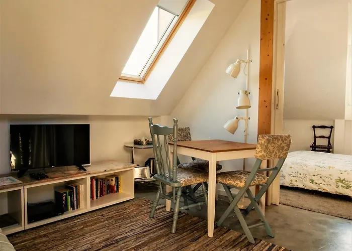 Apartments Uppe Villa