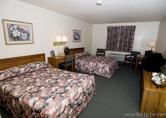Rodeway Inn & Suites