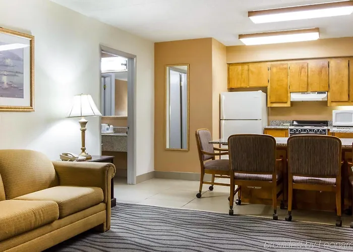 Executive Inn And Suites