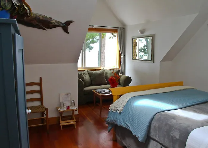 Lost Whale Inn