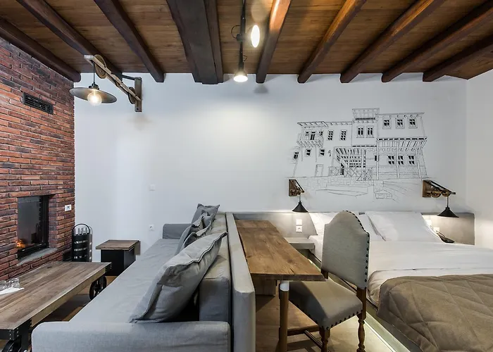 Olganos Vl Luxury Rooms & Suites