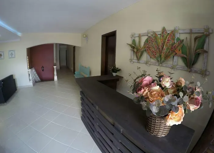 Le Monde Hostel - Suites e Camas