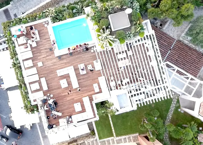 Ngonia Bay Boutique Hotel