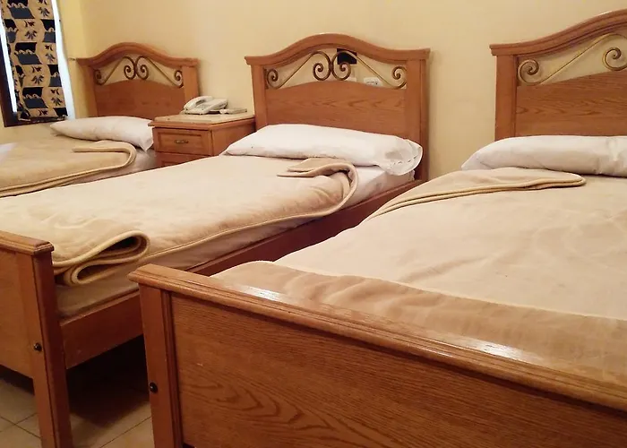 Applicators Hotel