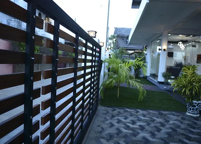Liyonaa Beach Hotel