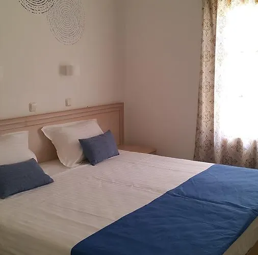 Armyra Hotel