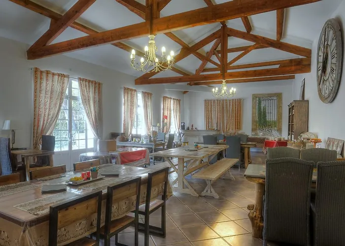 Hotel Les Mazets Des Roches