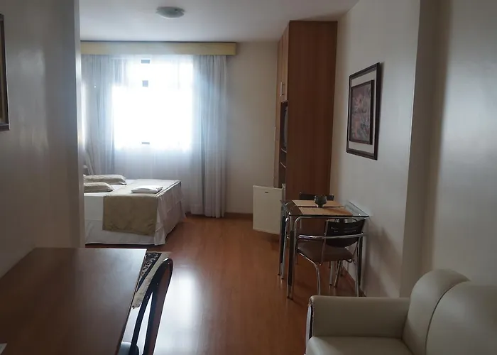 Rhud'S Hotel