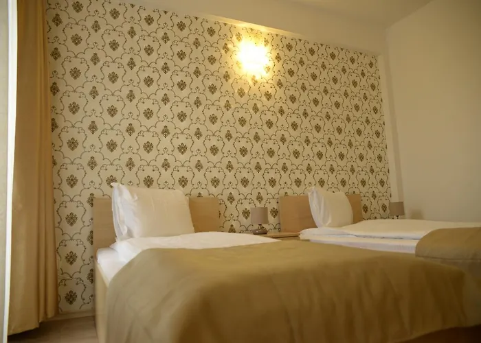 Hotel Story