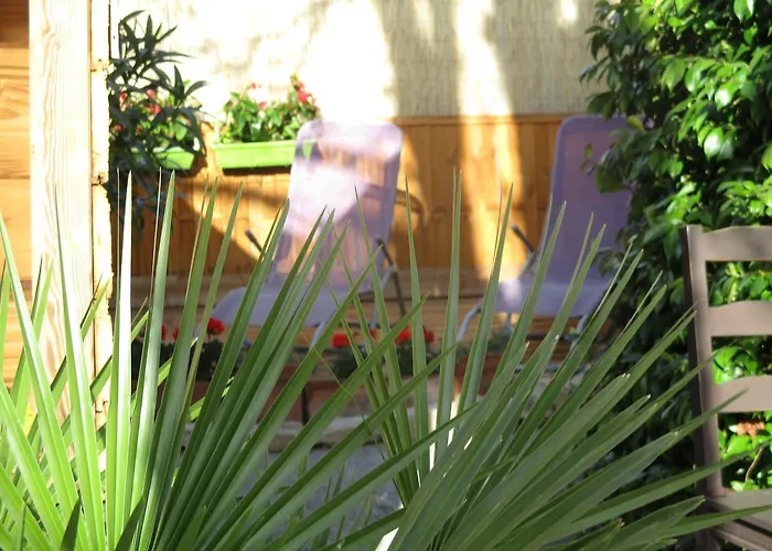 Hotel La Tour Des Fees