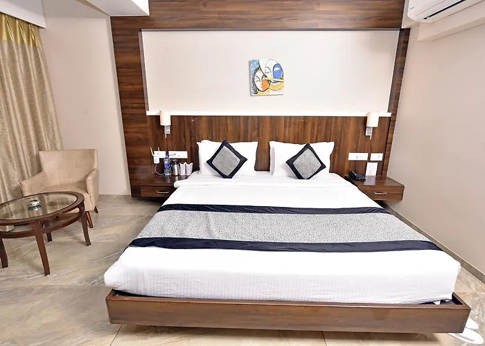 Hotel Amit Park International