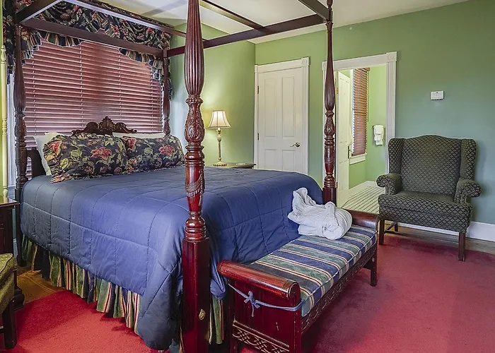George Brooks House B&B