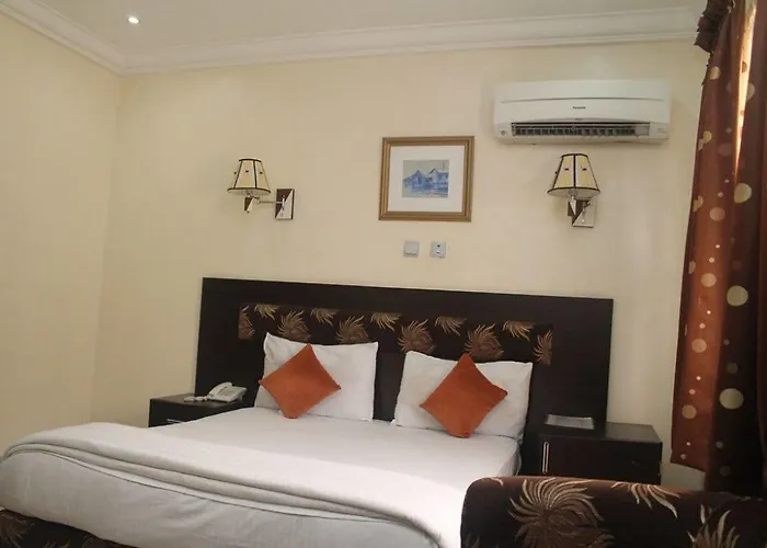 Chantella Suites