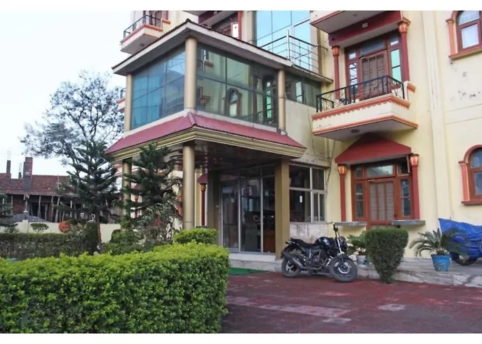 River Side Hotel With Gangaotri View