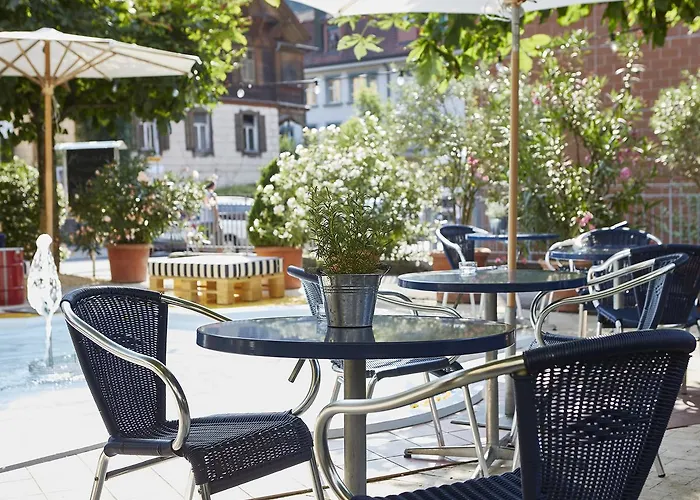August Restaurant Hotel