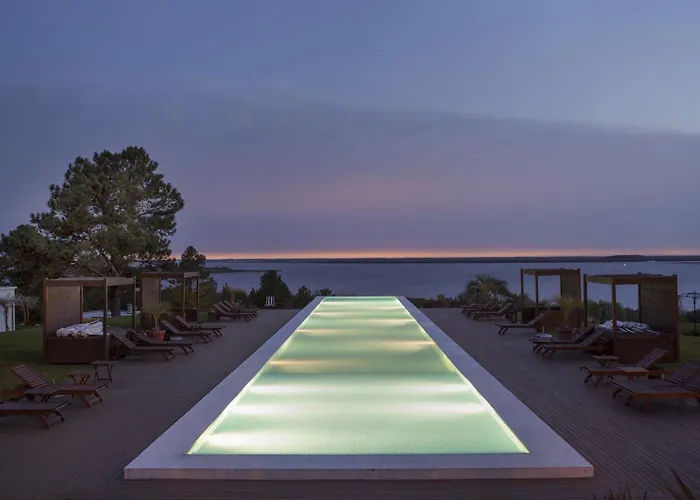 Casa-Chic Carmelo Hotel