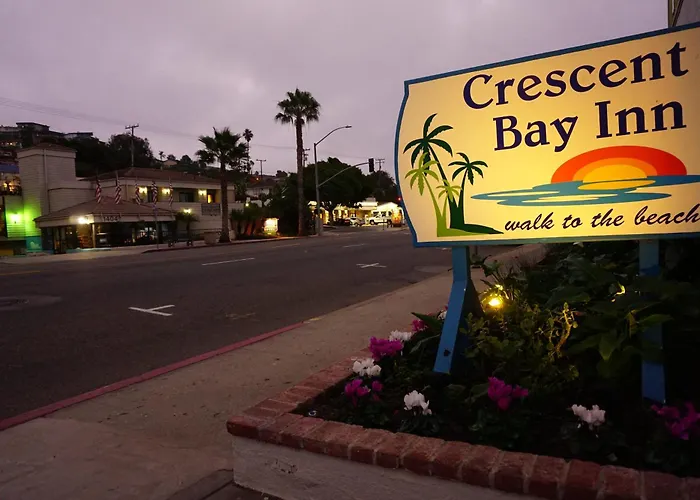 Crescent Bay Inn