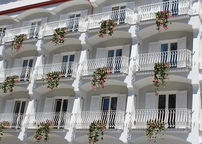 Minori Palace