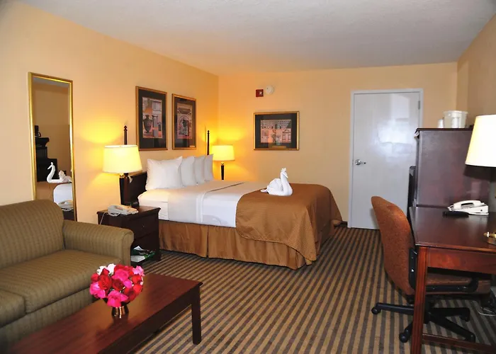 Opal Hotel & Suites (Adults Only)