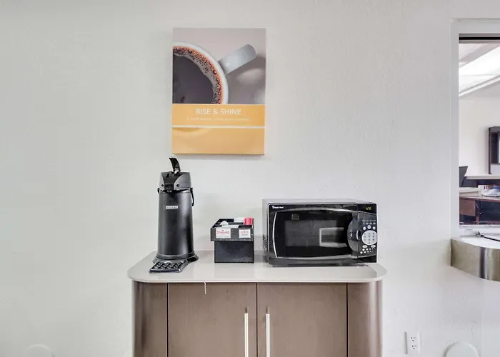 Avera Suites