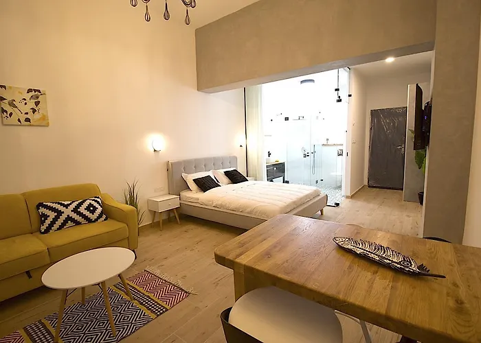 Eshel Mansion - Boutique Suites