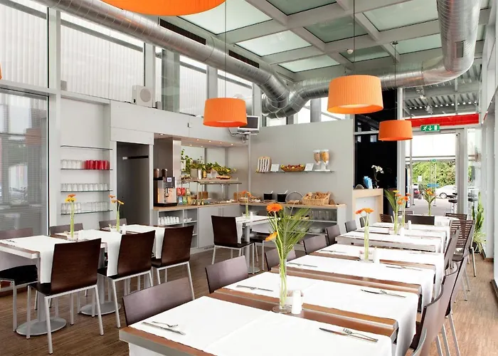 Orange Wings Krems