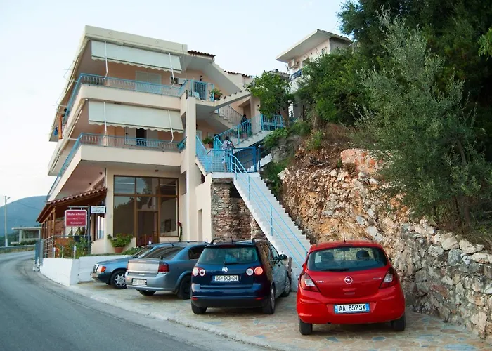 Let Rooms Lukova