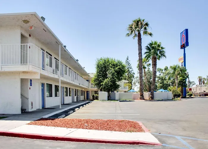 Motel 6-Bakersfield, Ca - South