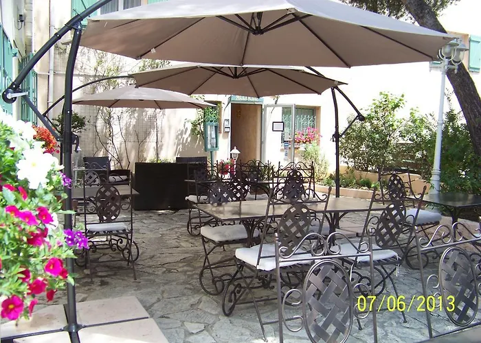 Hotel Le Clos Des Pins