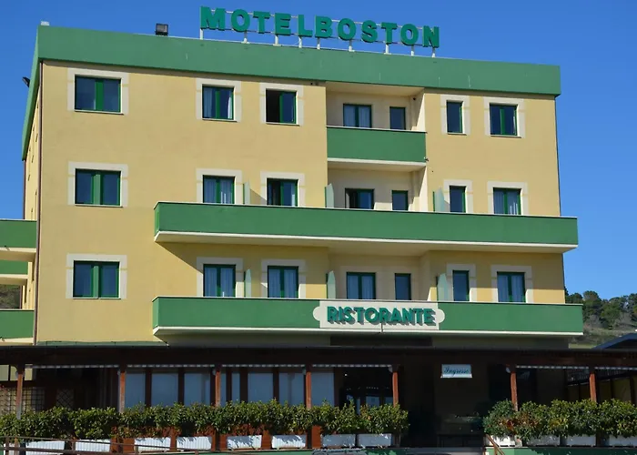 Motel Boston