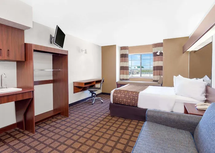 Microtel Inn & Suites By Wyndham Green Bay