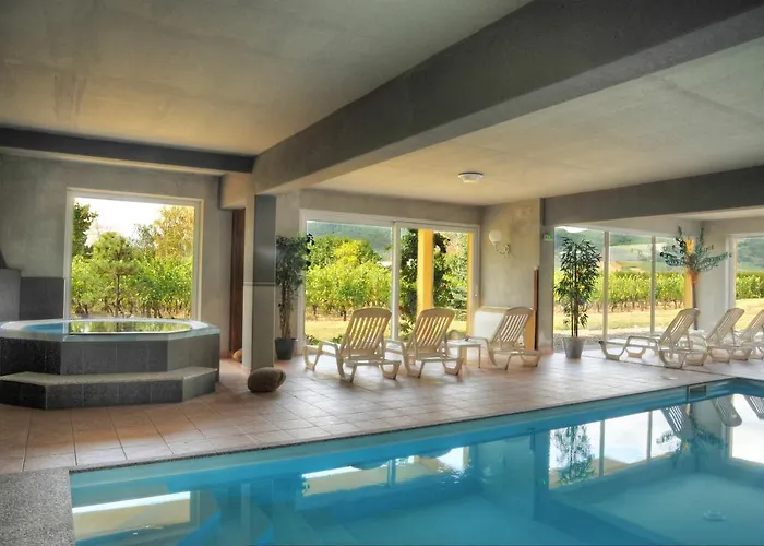 Logis Hotel Auberge Ramstein Hotel - Restaurant - Piscine Et Jacuzzi Interieur