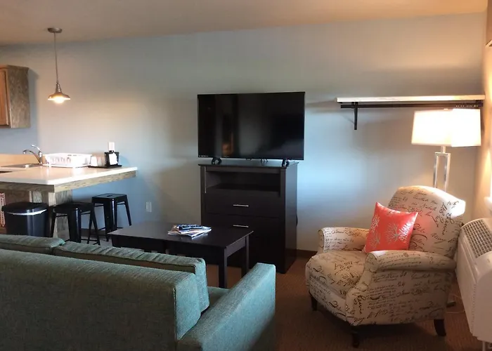 Scenic Shore Inn