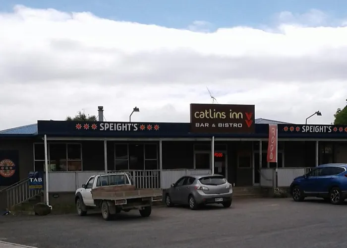 Catlins Hotel