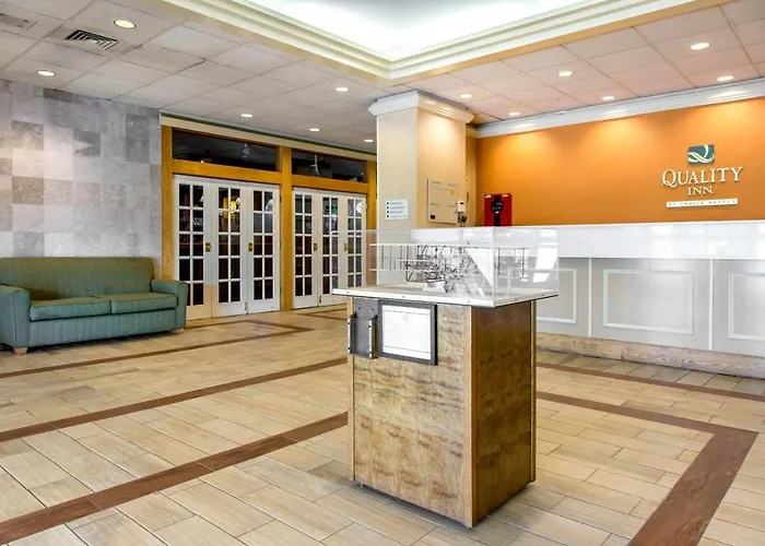 Quality Inn Windsor Locks