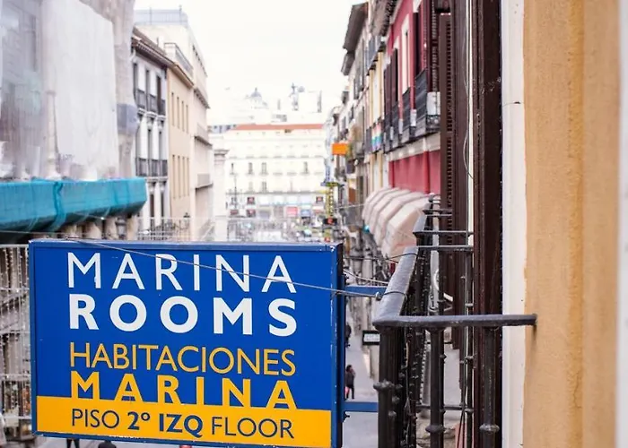 Marina Rooms