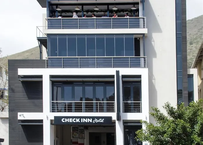 Check Inn Hotel