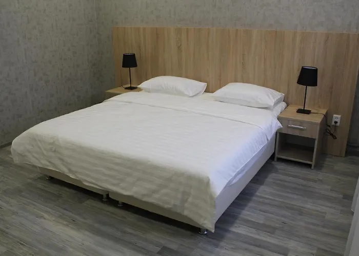 Hotel Inju Hills