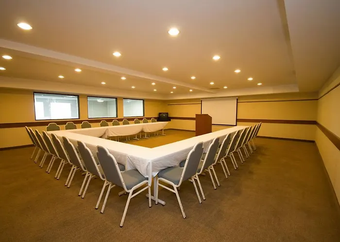 The Lotus Suites At Midlane Golf Resort