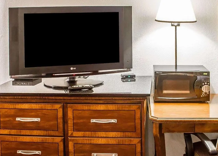 Rodeway Inn & Suites Roseburg