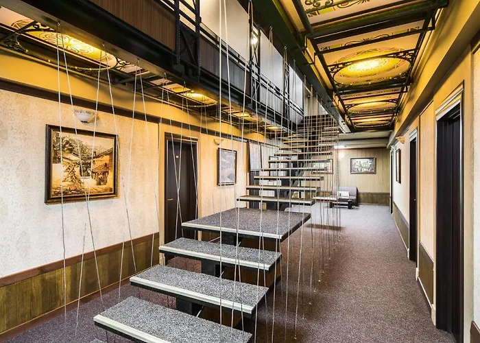 Central Point Boutique Hotel