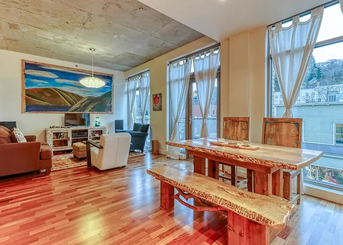 Oak Street Lofts
