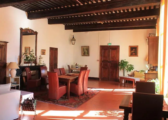 Hotel Et Restaurant Le Manoir - Echangeur A7-A9 - 24H-24H