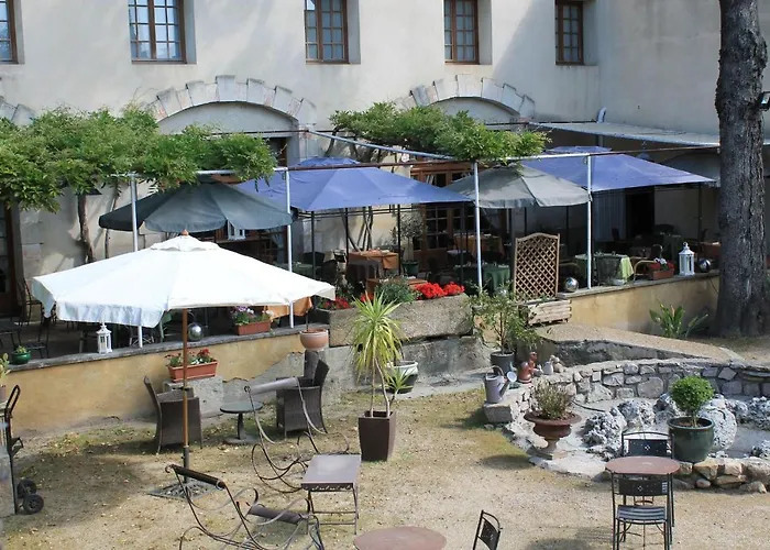 Hotel Et Restaurant Le Manoir - Echangeur A7-A9 - 24H-24H
