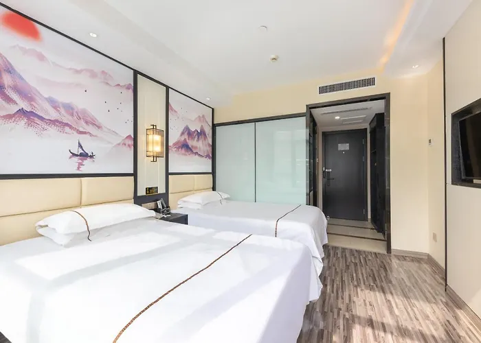 Yiwu Luckbear Hotel