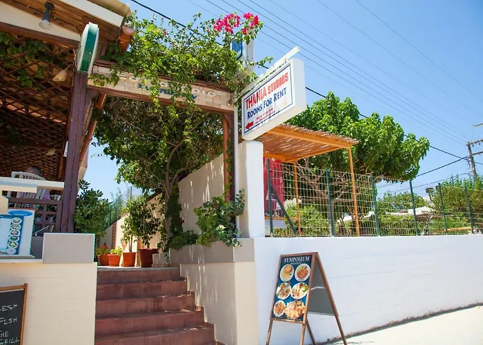 Thania Seaside Smotel - Adults Only